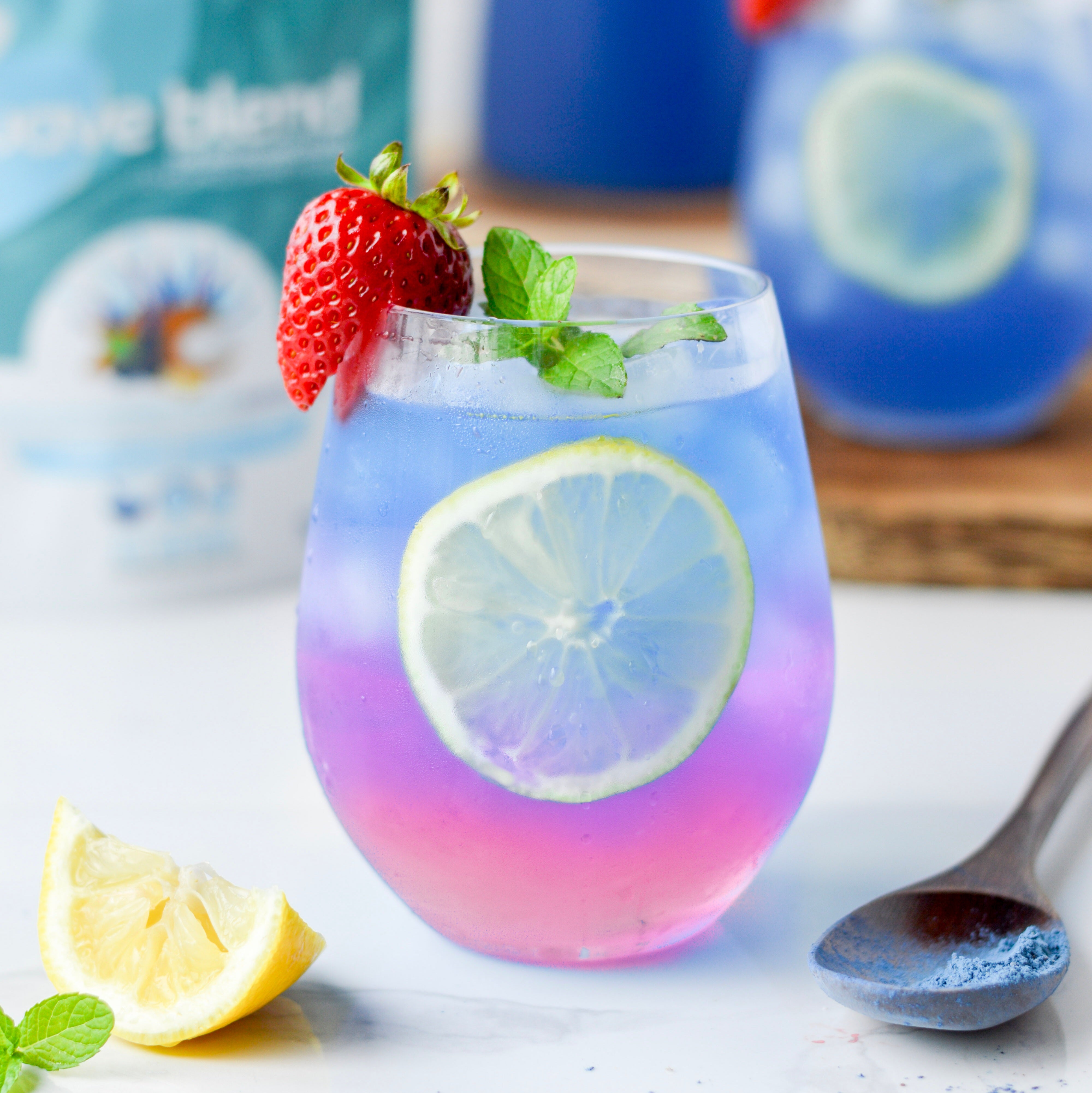 Sparkling wave refresher made using SMOOV wave blend. Mocktail packed with protein, antioxidants, vitamins for energy, digestion, health and immunity.