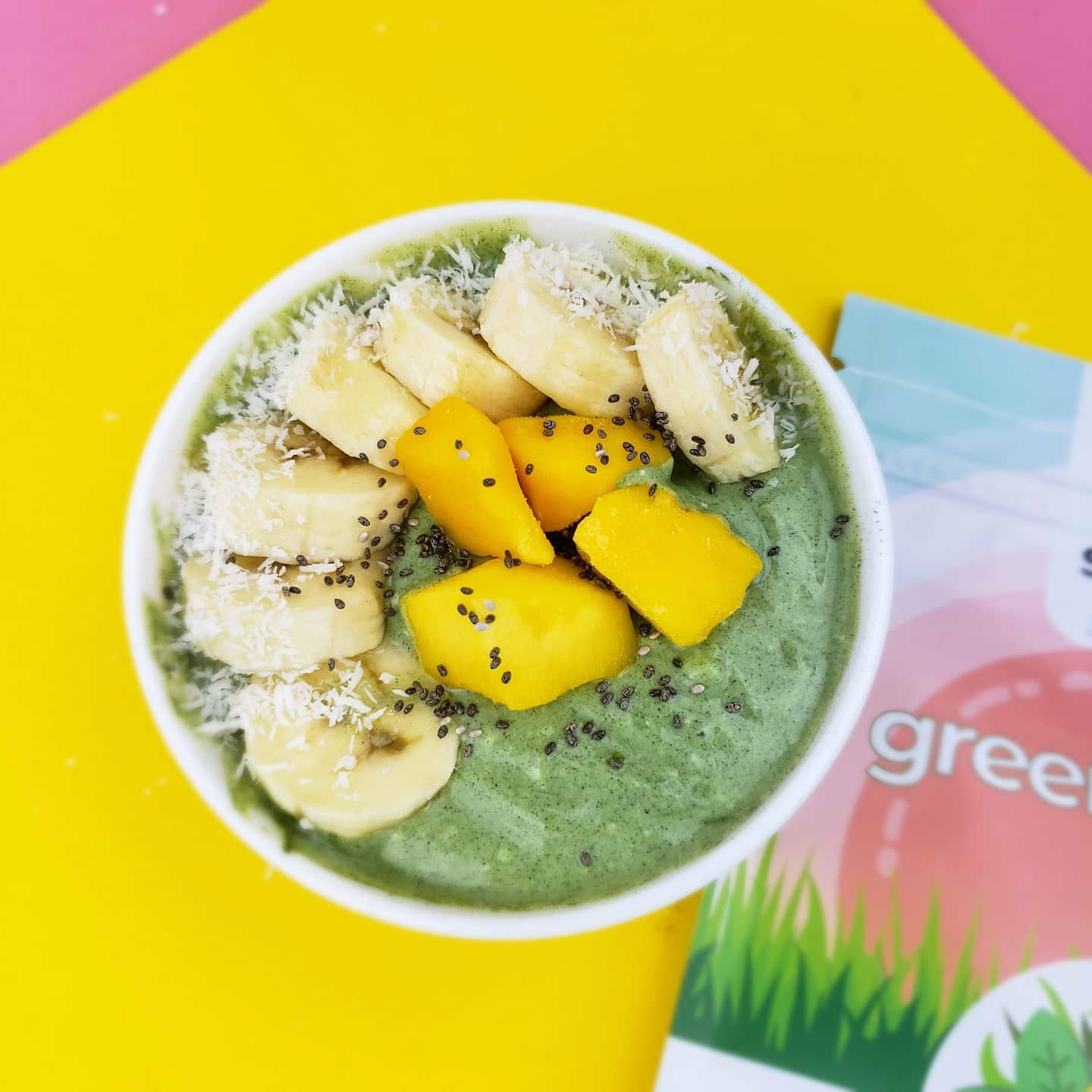 A spoonful of SMOOV green blend in peach flavoured yogurt helps you get your greens in, energize, cleanse, detox and fight bloat. Perfect part of a healthy weight loss diet.